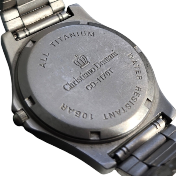VTG Christiano Domani Titanium Watch CD1170-T Gray Date Lightweight Green & Gold - Picture 9 of 9
